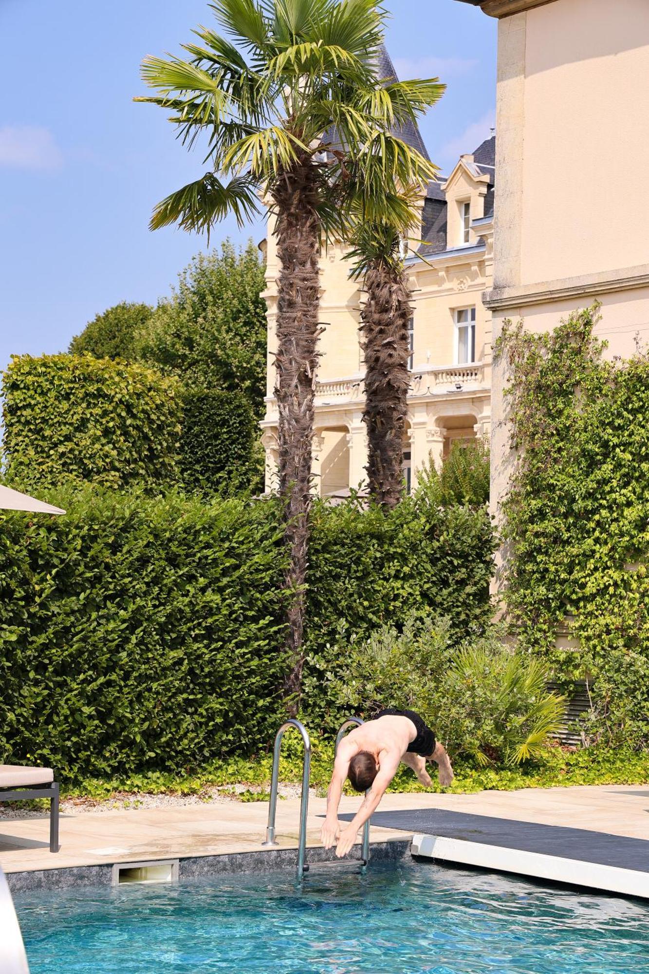 Chateau Hotel Grand Barrail Saint-Emilion Exterior photo
